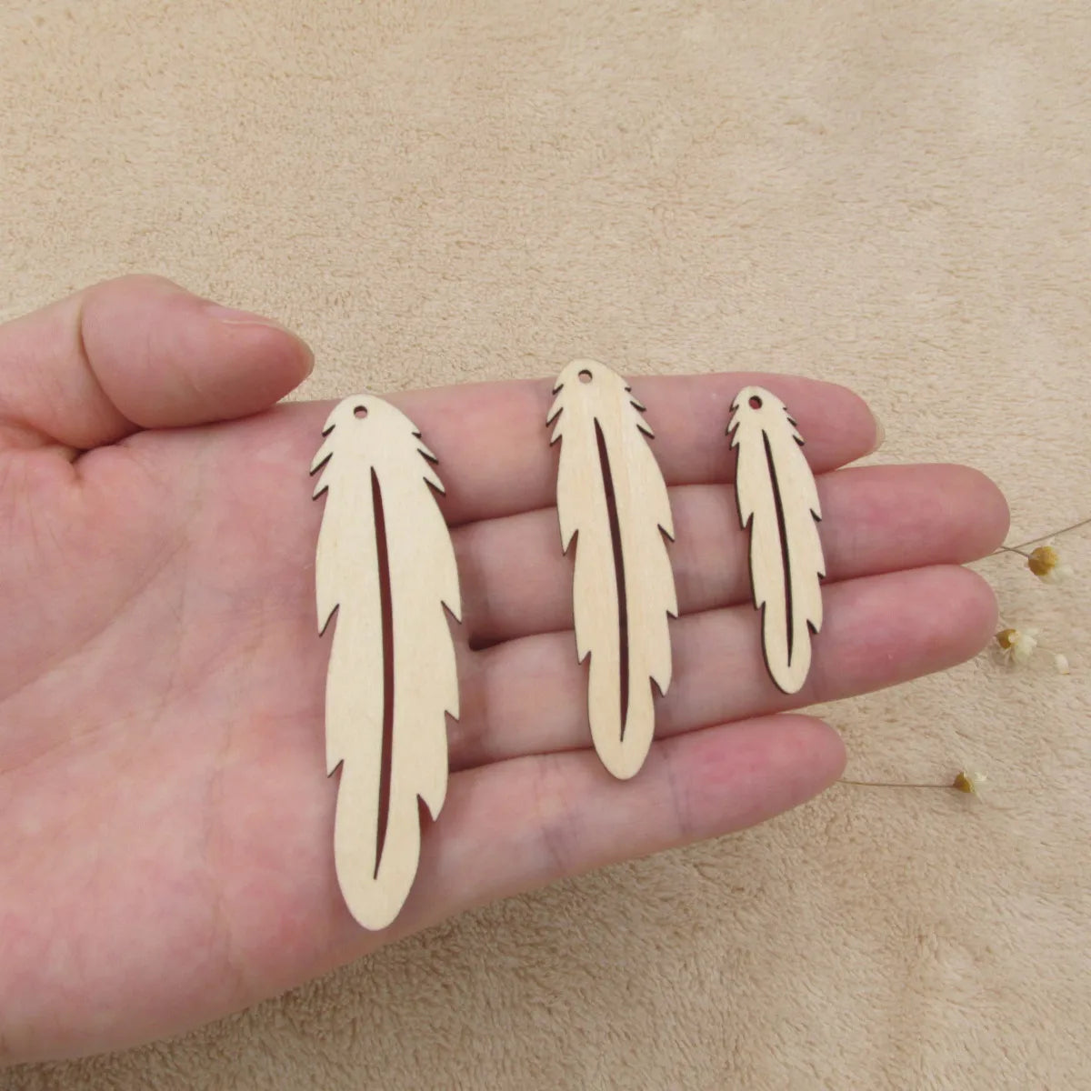 10pcs Unfinished Wooden Earrings Blanks, Feather Shape, Blank Plywood, Cut Out for Wood Project Making
