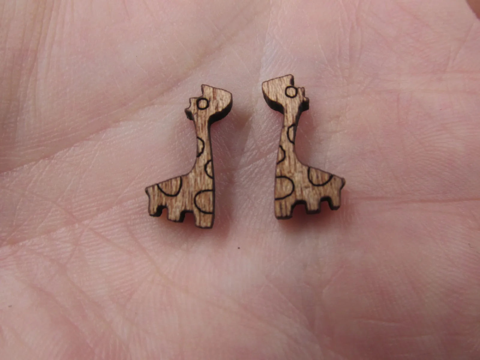 5 Pair Unfinished Woodland Blank Wild Animal Wooden Giraffe Cabochon Charms Wood Shape Cutouts For DIY Craft  Earring Stud
