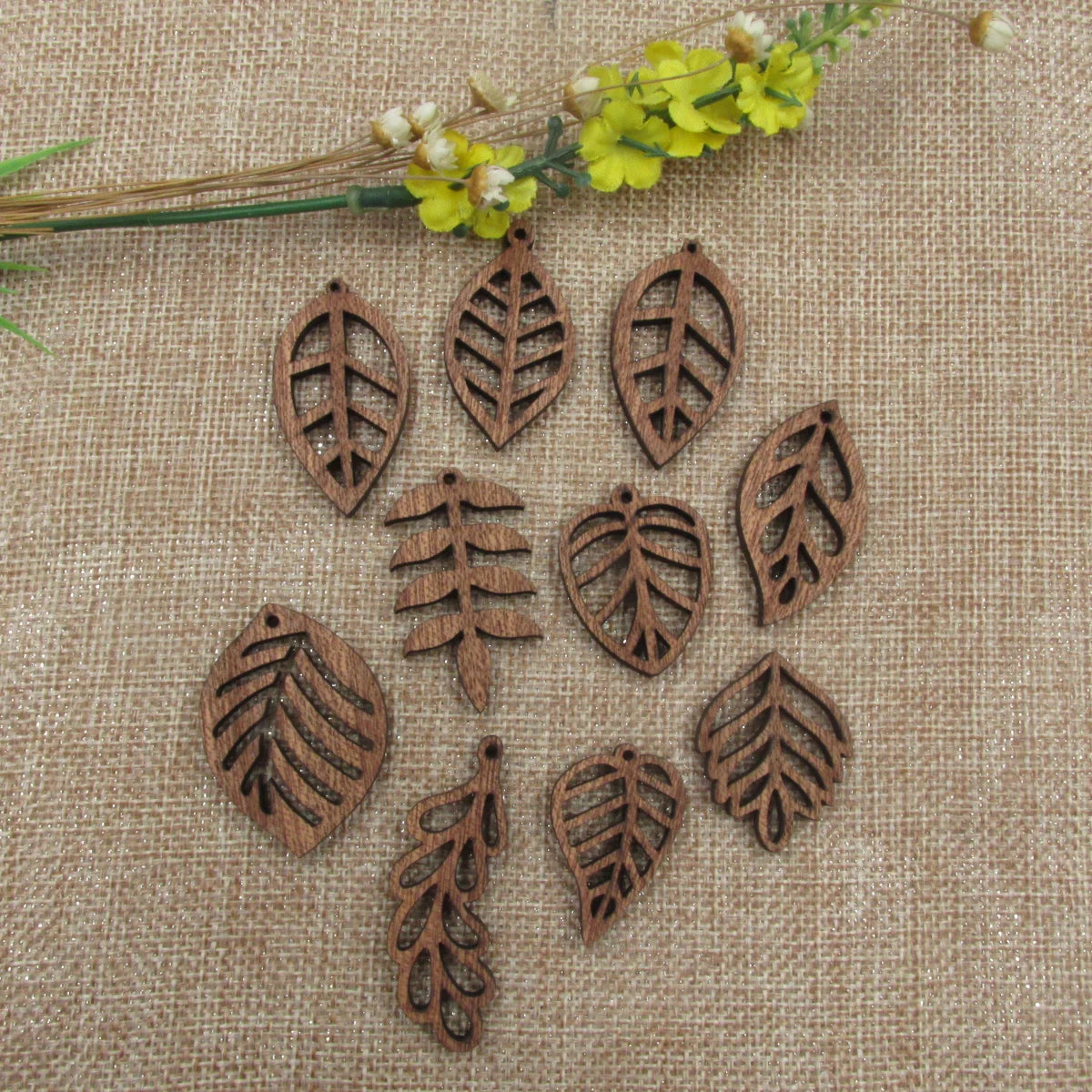 6pcs Unfinished Wooden Leaves Charms Necklace Leaf Pendant Bracelet Jewelry Making Handmade Crafts diy Supplies