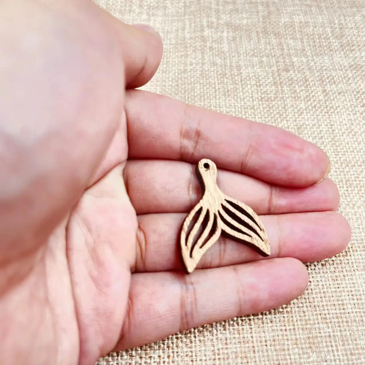 6pcs Unfinished Wooden Sea Animal Ocean Mermaid Fish Whale Tail Charms Earring Pendants For Jewelry Making DIY Handmade Crafte