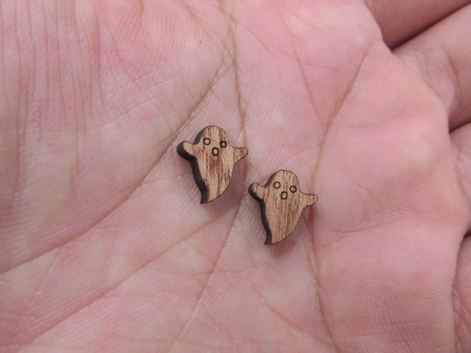 5 Pair Unfinished Blank Laser Cut Wood Cabochon Holidays Halloween Ghost Wooden Cutout Shapes For DIY Stud Earrings Supplies