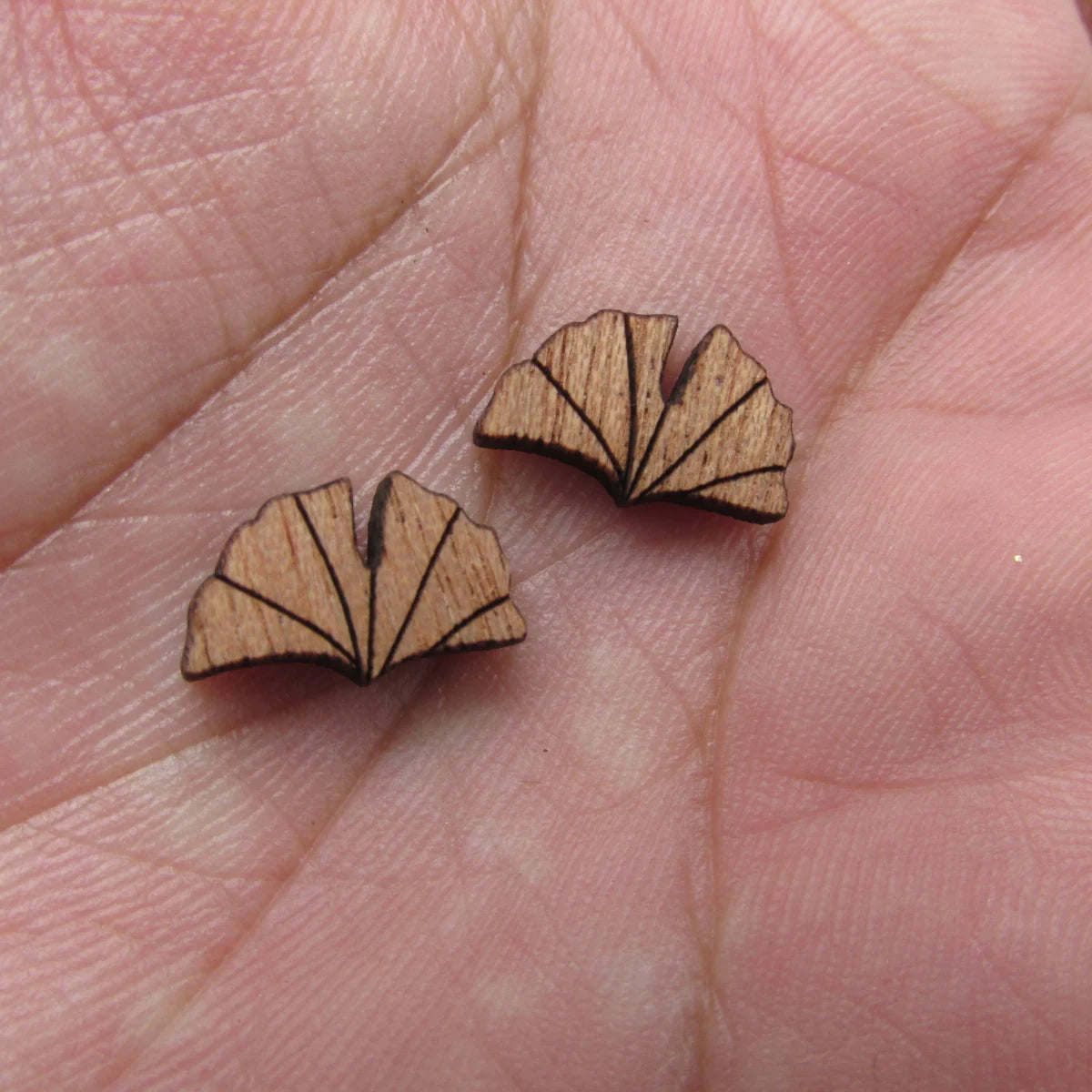 5 Pair Unfinished Blank Autumn Falls Leaves Wooden Maple Leaf Cabochon Wood Shape Cutouts For DIY Craft Earring Stud