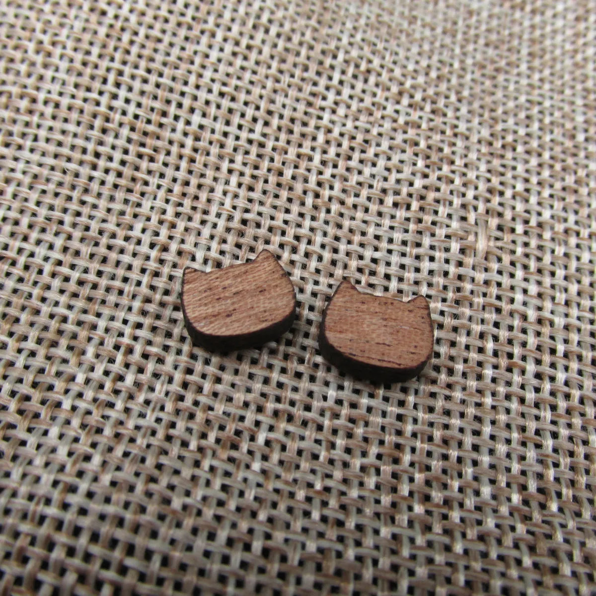 Laser Cut Unfinished Animal Wooden Cat Cabochon Charms For DIY Craft  Earring Stud  Jewerly Accessory