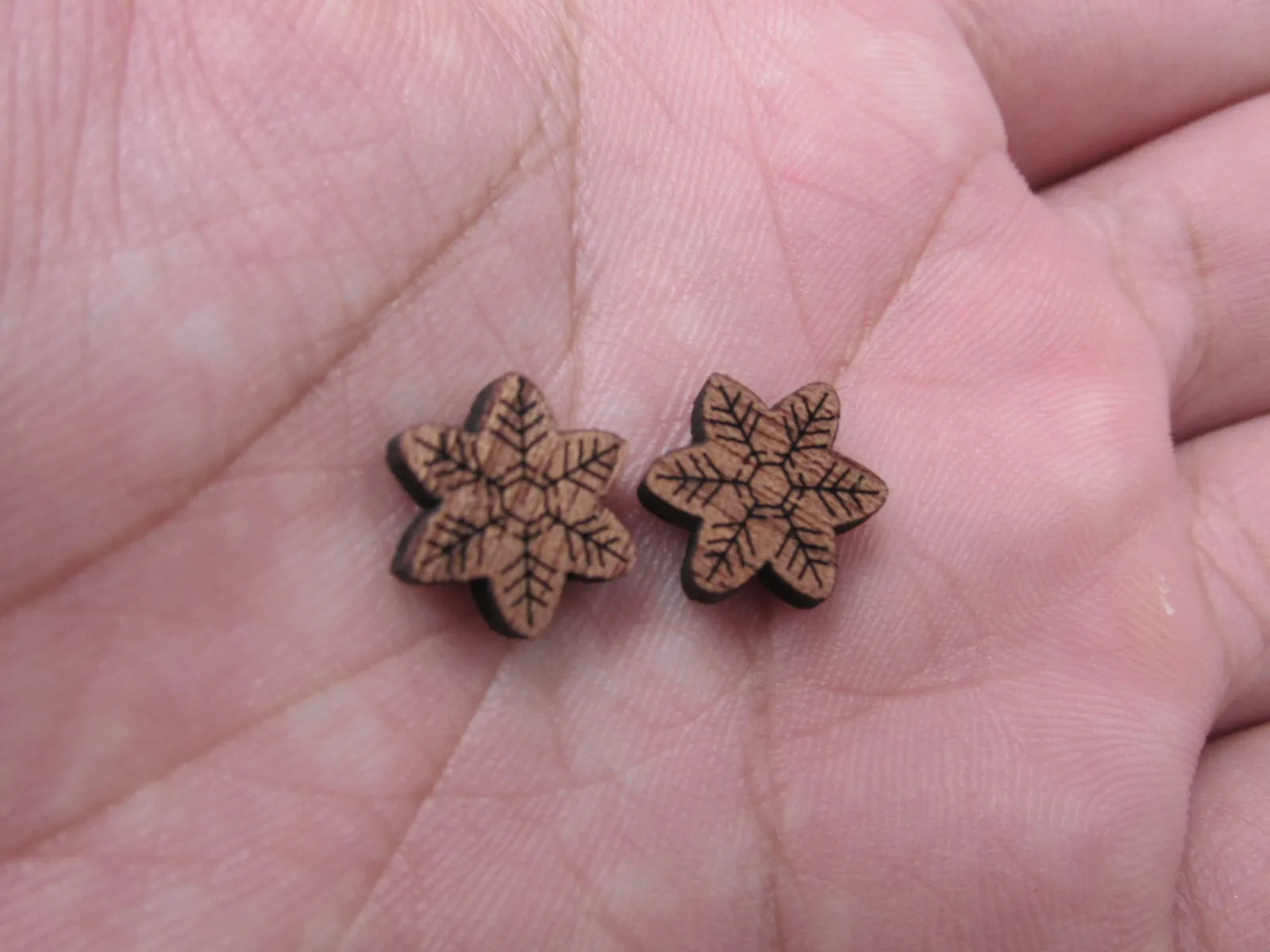 5 Pair Unfinished Blank MINI Wood Cabochon Christmas Snow Snowflakes Wooden Cutout Shapes For DIY Stud Earrings Supplies