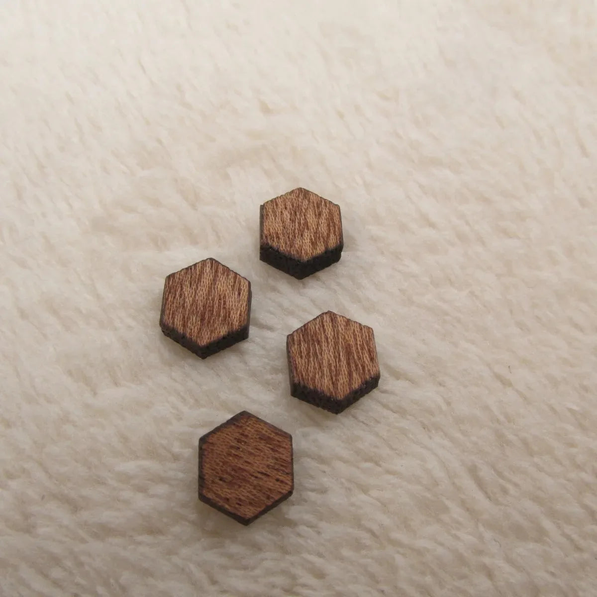 10pcs Unfinished Laser Cut Natural Wood Stud Earrings, DIY Blanks, Jewelry Accessories, Wood Hexagon Shapes