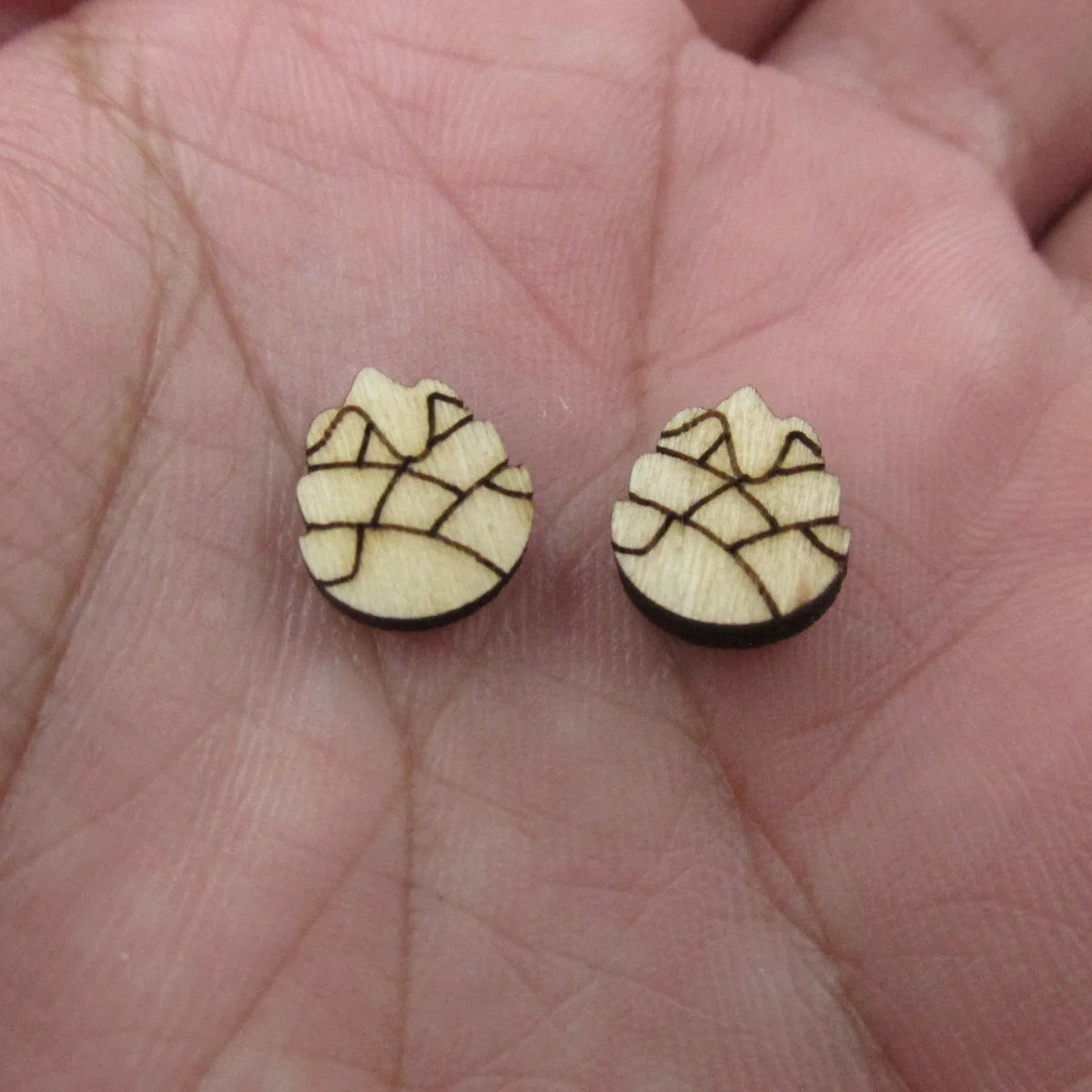 5 Pair Unfinished Blank Wooden Winter Pinecone Christmas Tree Truck Cabochon Snow Globe Post Wood Earrings Stud