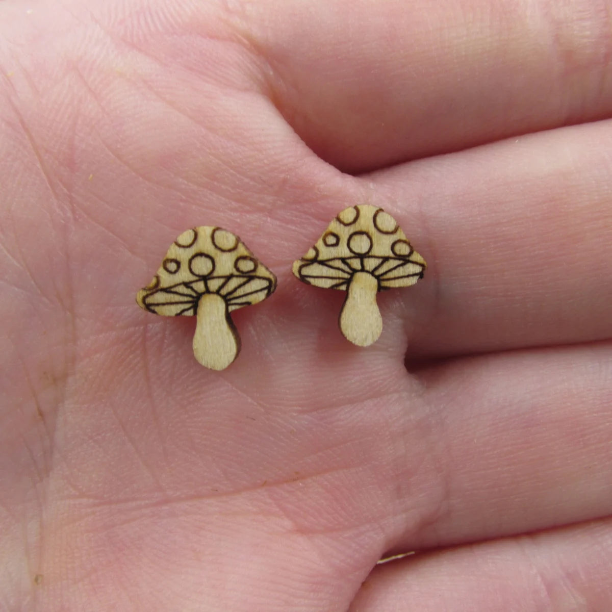 10pcs Unfinished Blank Tiny Mushroom Shape Mini Wood Stud Earring Lady Post Cabochon Handmade Charms