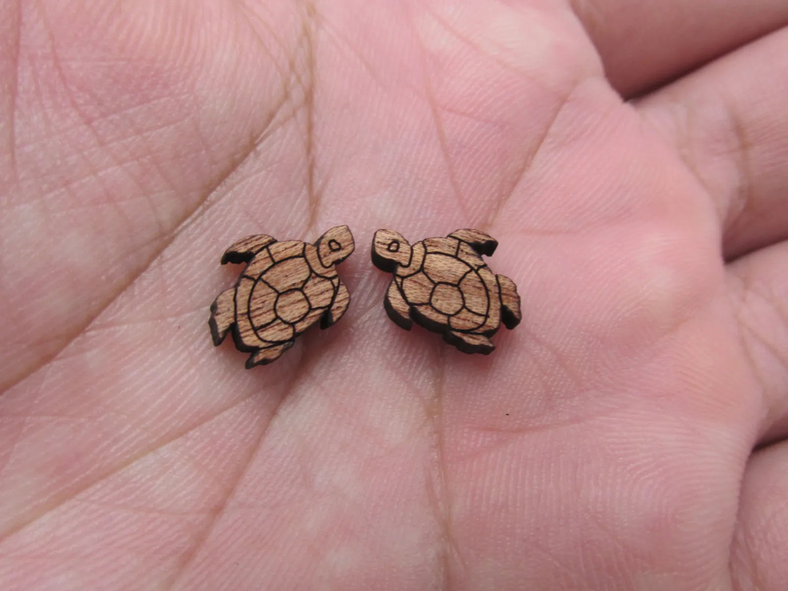 5 Pair Mini Wooden Cabochon Laser Cut Blanks Wood Animal Sea Turtle Shape For Earring Stud Making Jewerly Supplies