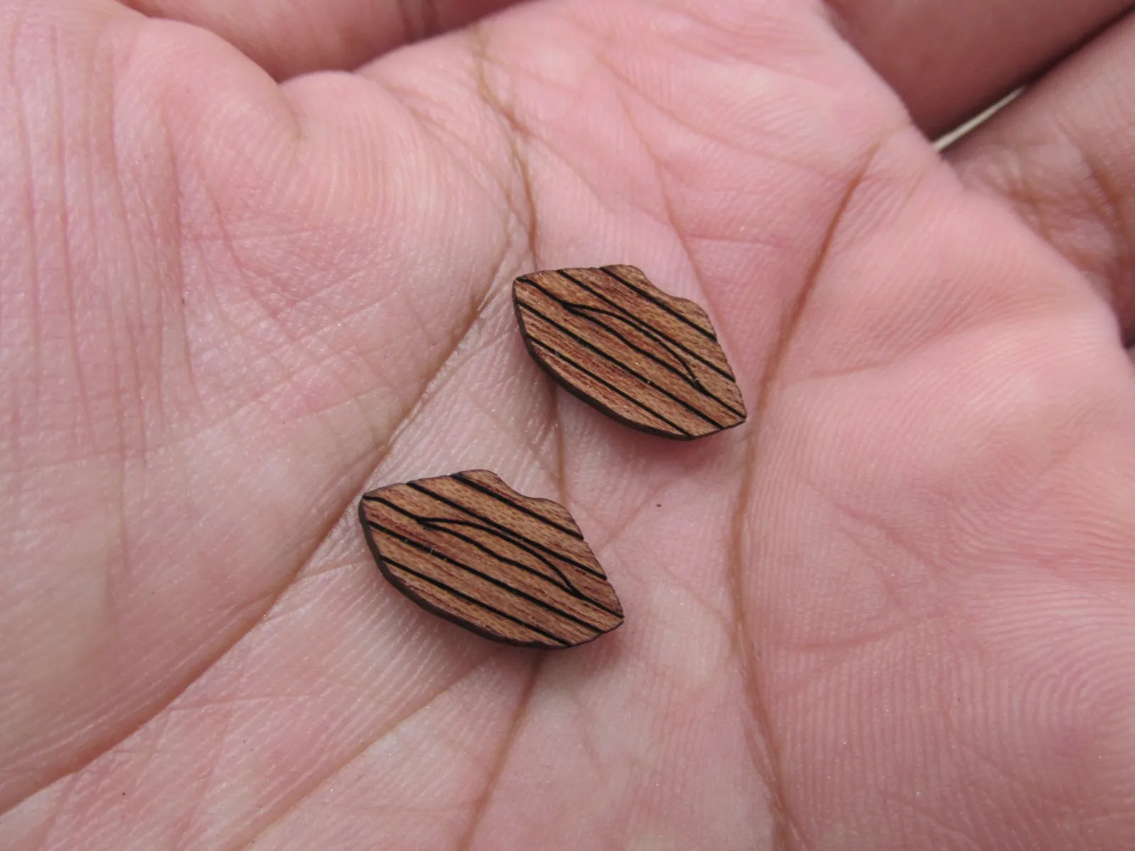 5 Pair Unfinished Blank Wood Cabochon Circle Rectangle Rainbows Heart Star Flags Wooden Cutout Shapes For DIY Earrings Supplies