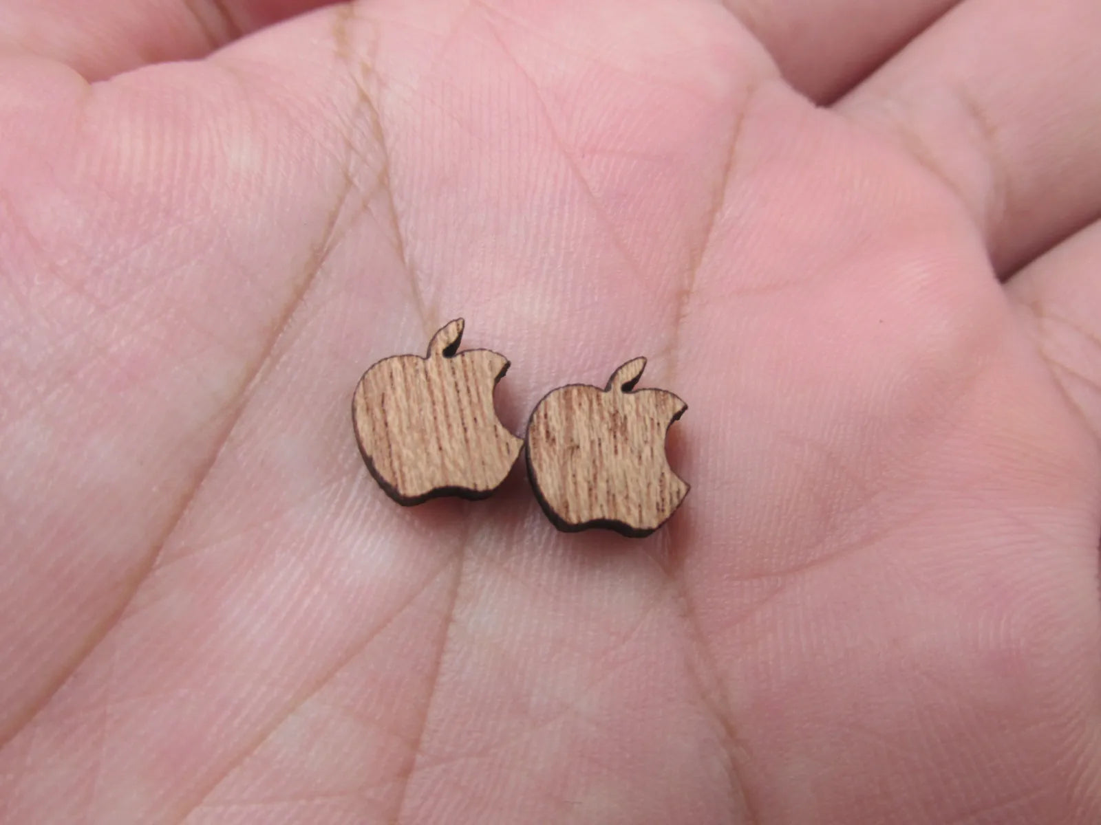 5 Pair Back to School Unfinished Blank Wood Cabochon Apple Wooden Cutout Shapes For DIY Stud Earrings Supplies Teacher Gifts