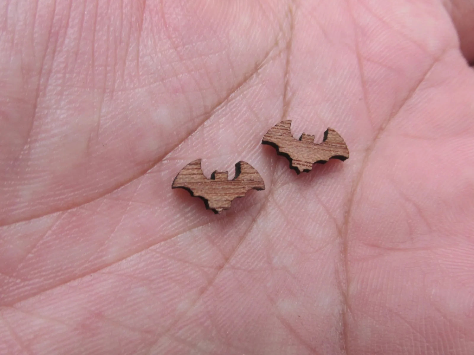5 Pair Unfinished Blank Wood Cabochon Holidays Halloween Bats and Moon  Wooden Cutout Shapes For DIY Stud Earrings Supplies