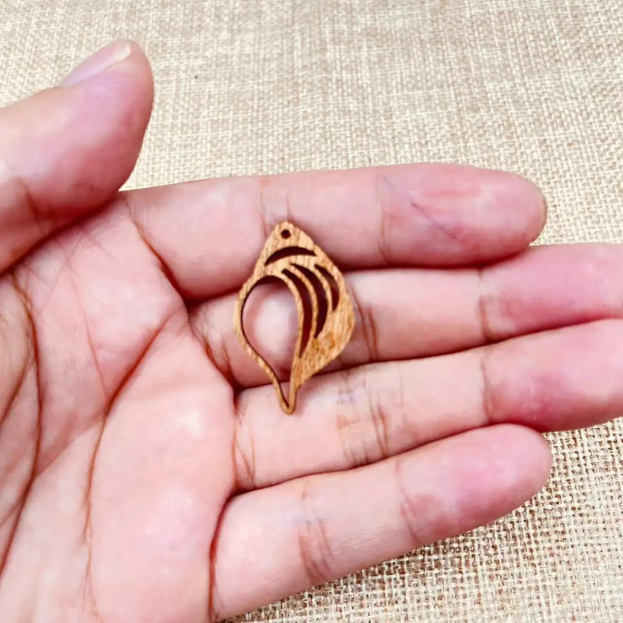 6pcs Unfinished Wooden Ocean Beach Seashell Charms Shell Earring Pendants For Jewelry Making DIY Handmade Crafte