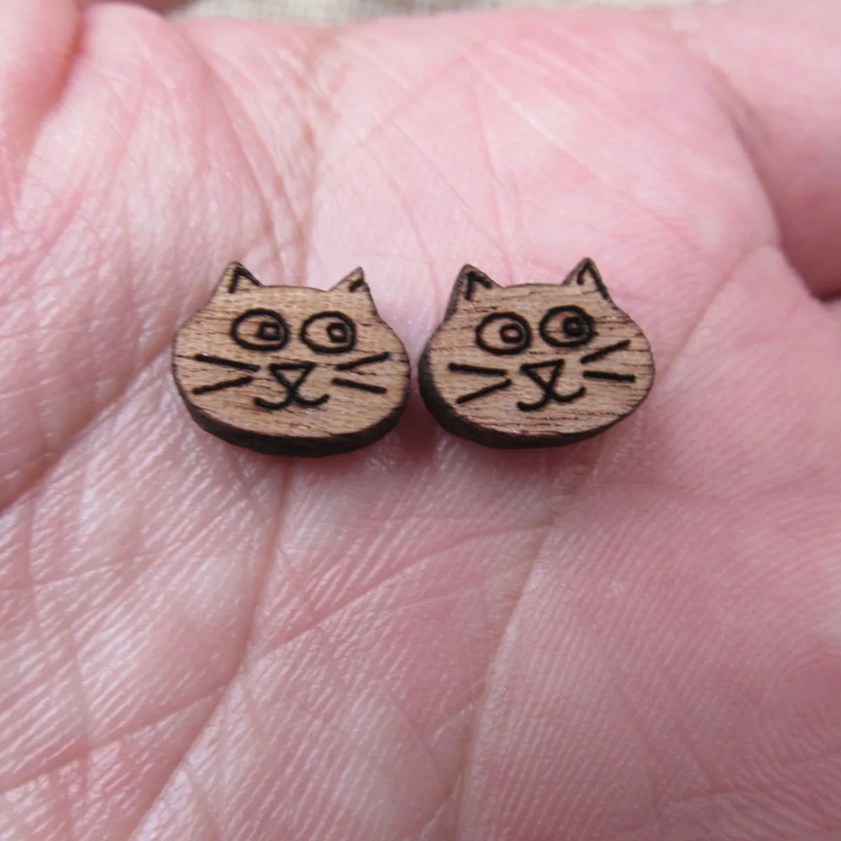 Laser Cut Unfinished Animal Wooden Cat Cabochon Charms For DIY Craft  Earring Stud  Jewerly Accessory
