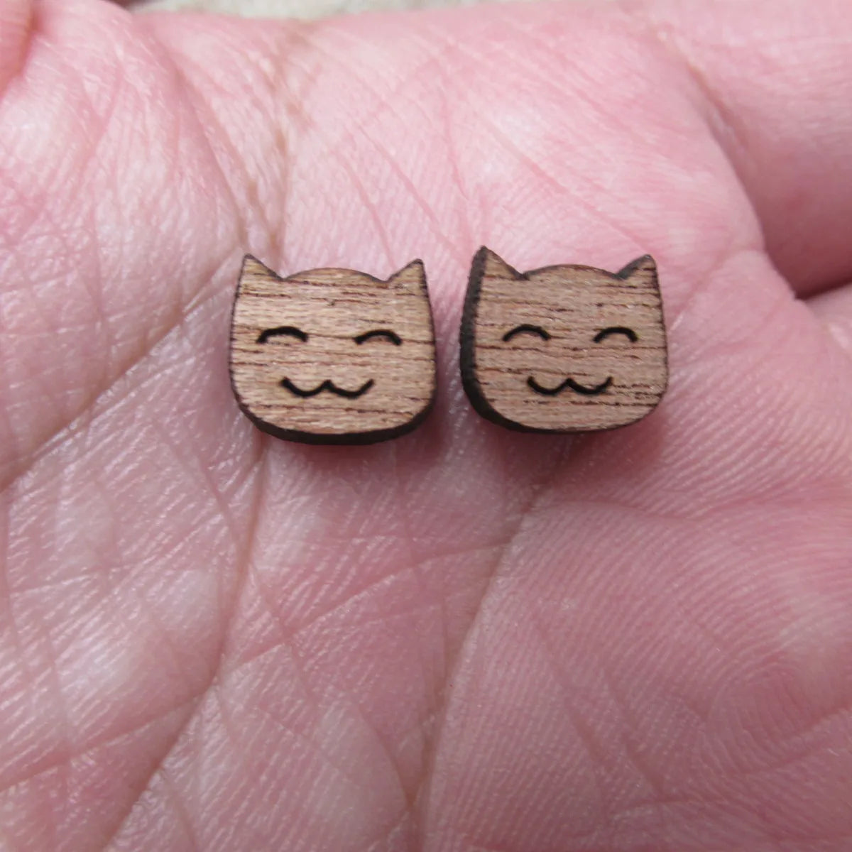 Laser Cut Unfinished Animal Wooden Cat Cabochon Charms For DIY Craft  Earring Stud  Jewerly Accessory