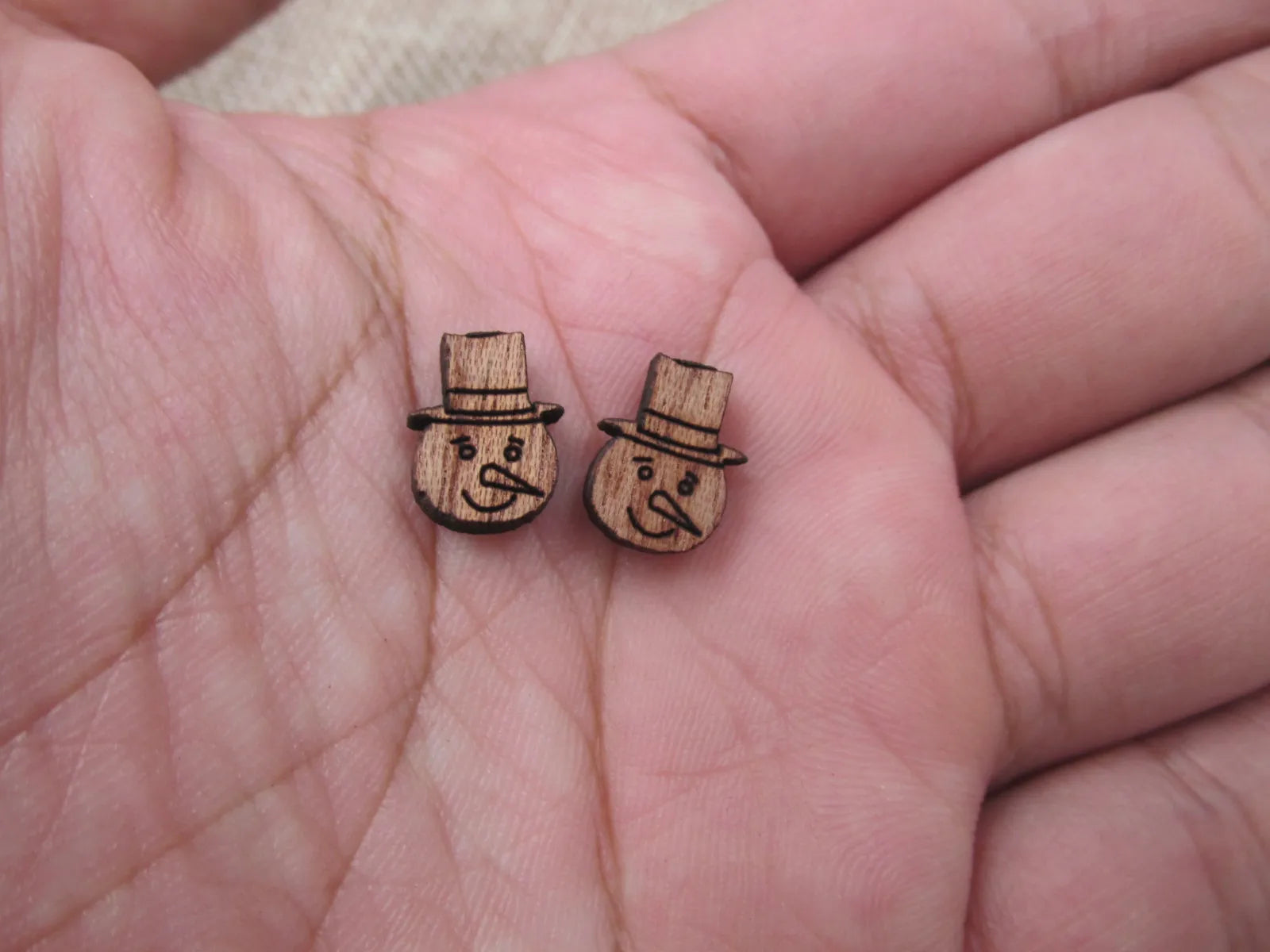 5 Pair Unfinished Blank Wood Cabochon Christmas Snow Man Wooden Cutout Shapes For Paint Kit Craft  DIY Stud Earrings Supplies