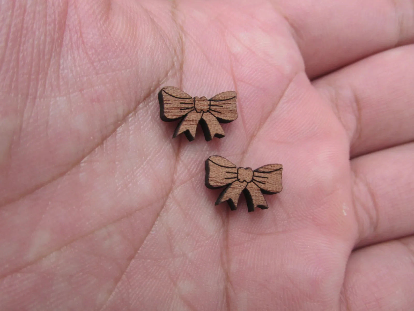 5 Pair Unfinished Blank MINI Wood Cabochon Christmas Glowforge Santa Wreath Wooden Cutout Shapes For DIY Stud Earrings Supplies