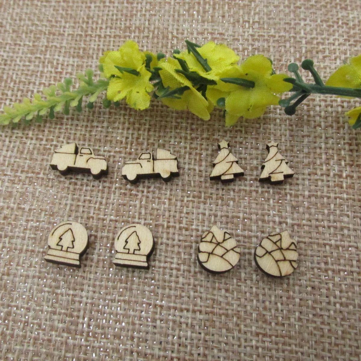 5 Pair Unfinished Blank Wooden Winter Pinecone Christmas Tree Truck Cabochon Snow Globe Post Wood Earrings Stud