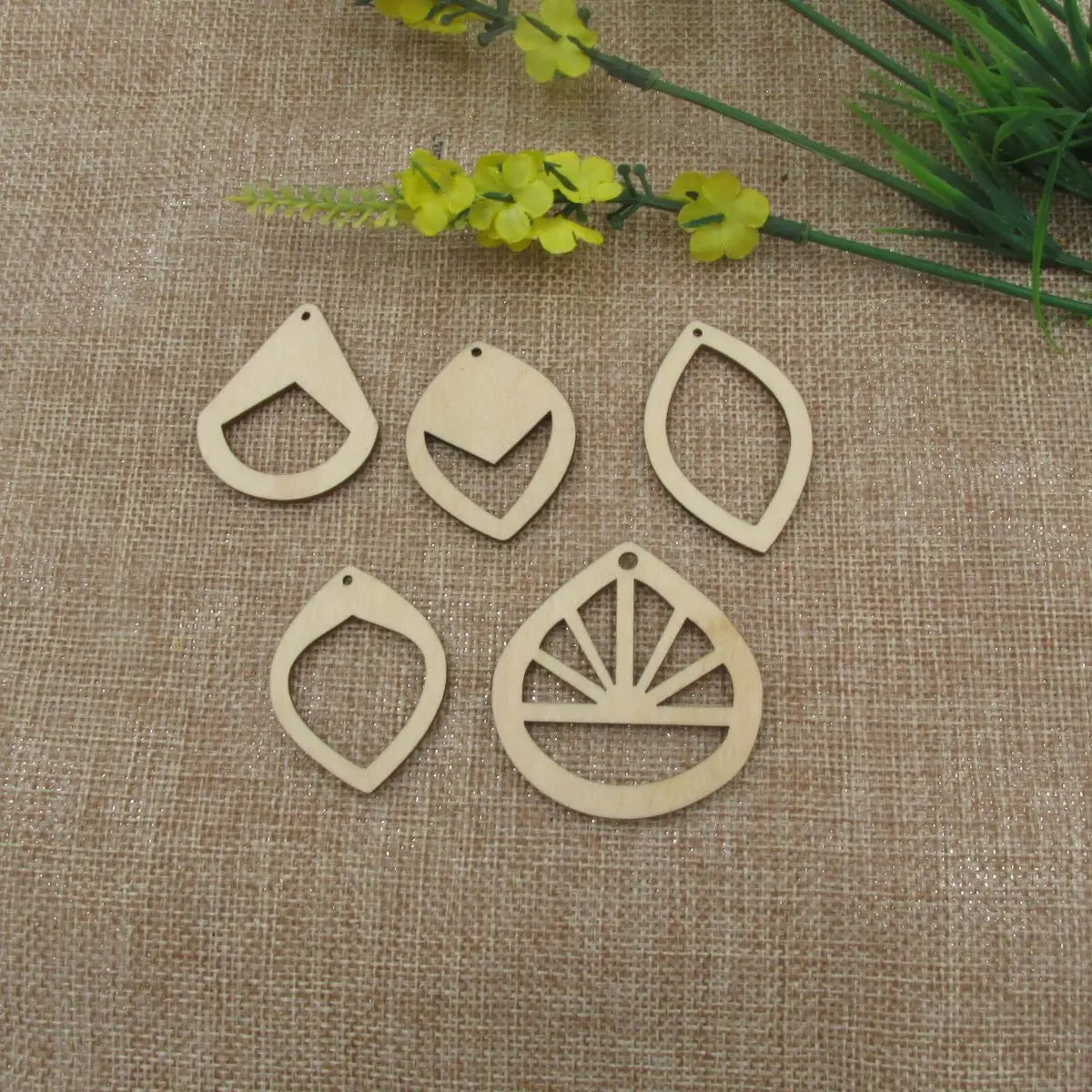 10pcs Unfinished Wood Teardrop Macrames Double Point Diamond Shape Cutout Wooden Macrame For DIY Earrings Findings Jewelry