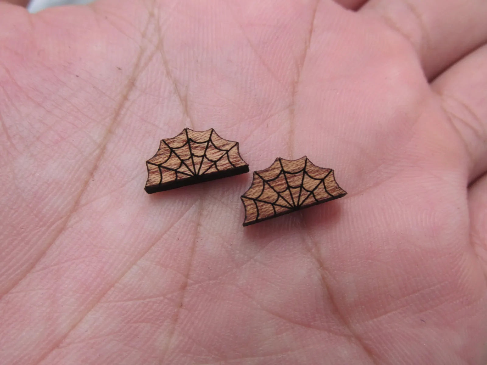 5 Pair Unfinished Blank Laser Cut Wood Cabochon Holidays Halloween Spider Wooden Cutout Shapes For DIY Stud Earrings Supplies
