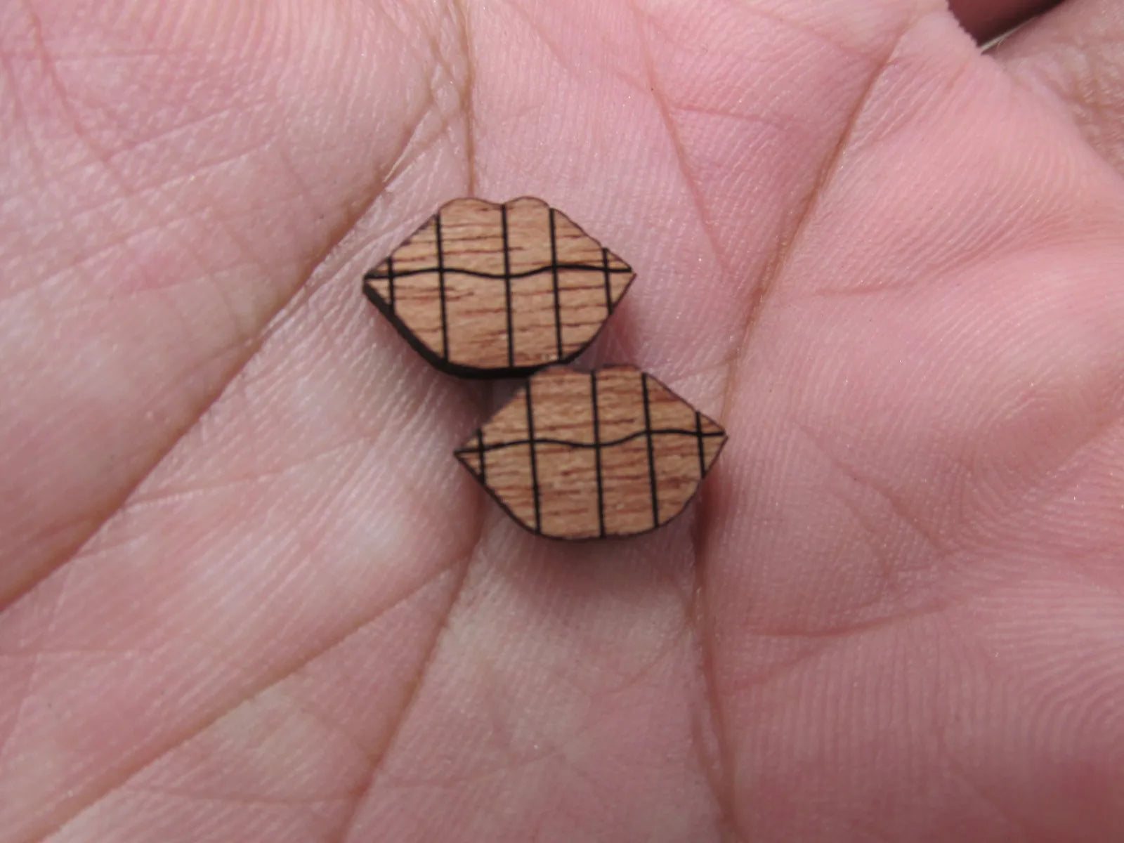 5 Pair Unfinished Blank Wood Cabochon Circle Rectangle Rainbows Heart Star Flags Wooden Cutout Shapes For DIY Earrings Supplies