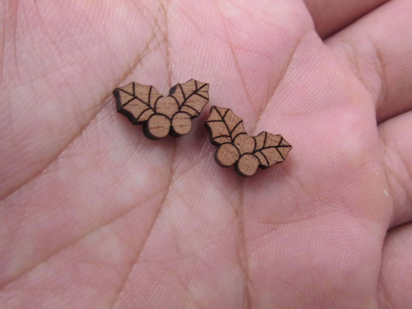 5 Pair Unfinished Wood Cabochon Christmas Mistletoe Holly Leaf Wooden Cutout Shapes For Paint  DIY Stud Earrings Supplies
