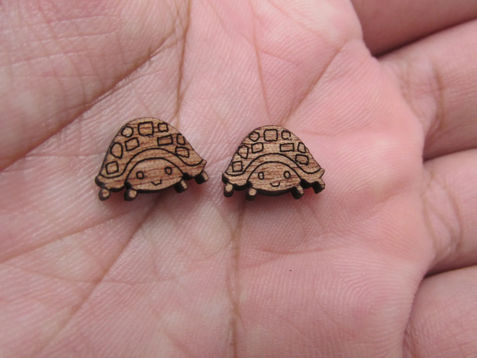5 Pair Mini Wooden Cabochon Laser Cut Blanks Wood Animal Sea Turtle Shape For Earring Stud Making Jewerly Supplies