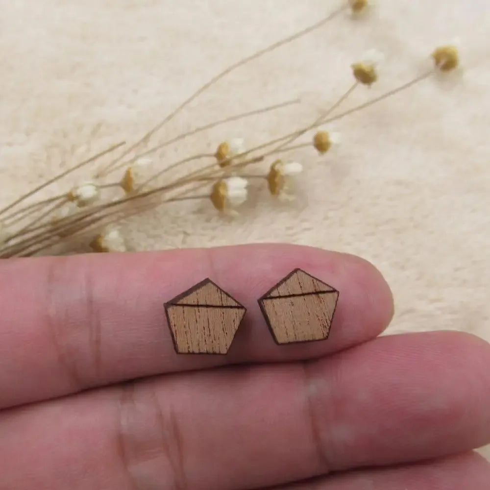 10pcs Unfinished Blank Solid Wood Geometric Pentagon Diamond Shapes, DIY Wood Crafts Stud Earrings Accessories, Jewelry Making Proj