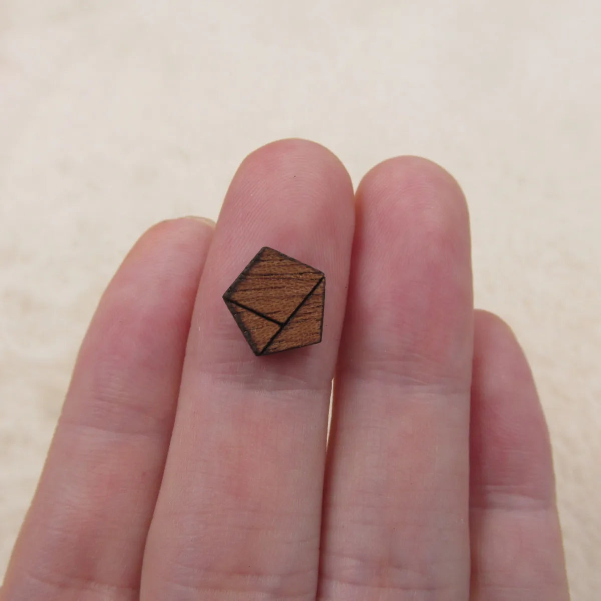 Geometric PENTAGON WOOD CUTOUT Laser Cut Mini Pentagon Shapes Could Be Hand Painted For  Earring Stud  -Jewerly Supplier