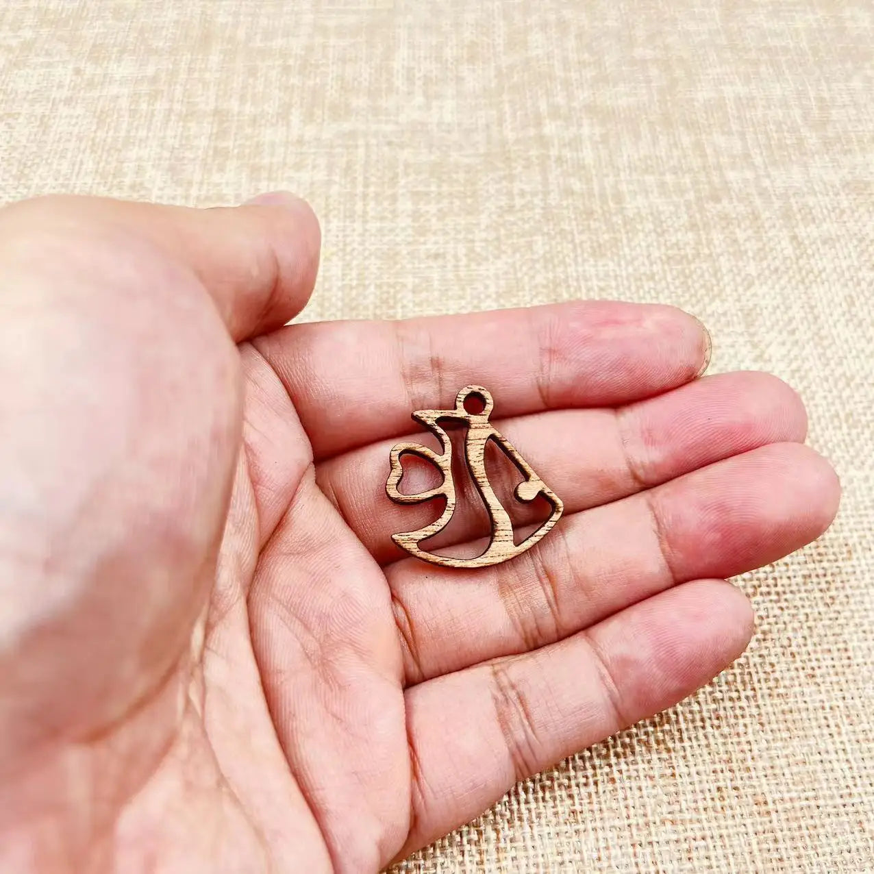 6pcs Unfinished Wood Sea Animal Fishbone Charms Fish Bone Earring Pendants For Jewelry Making DIY Handmade Crafte