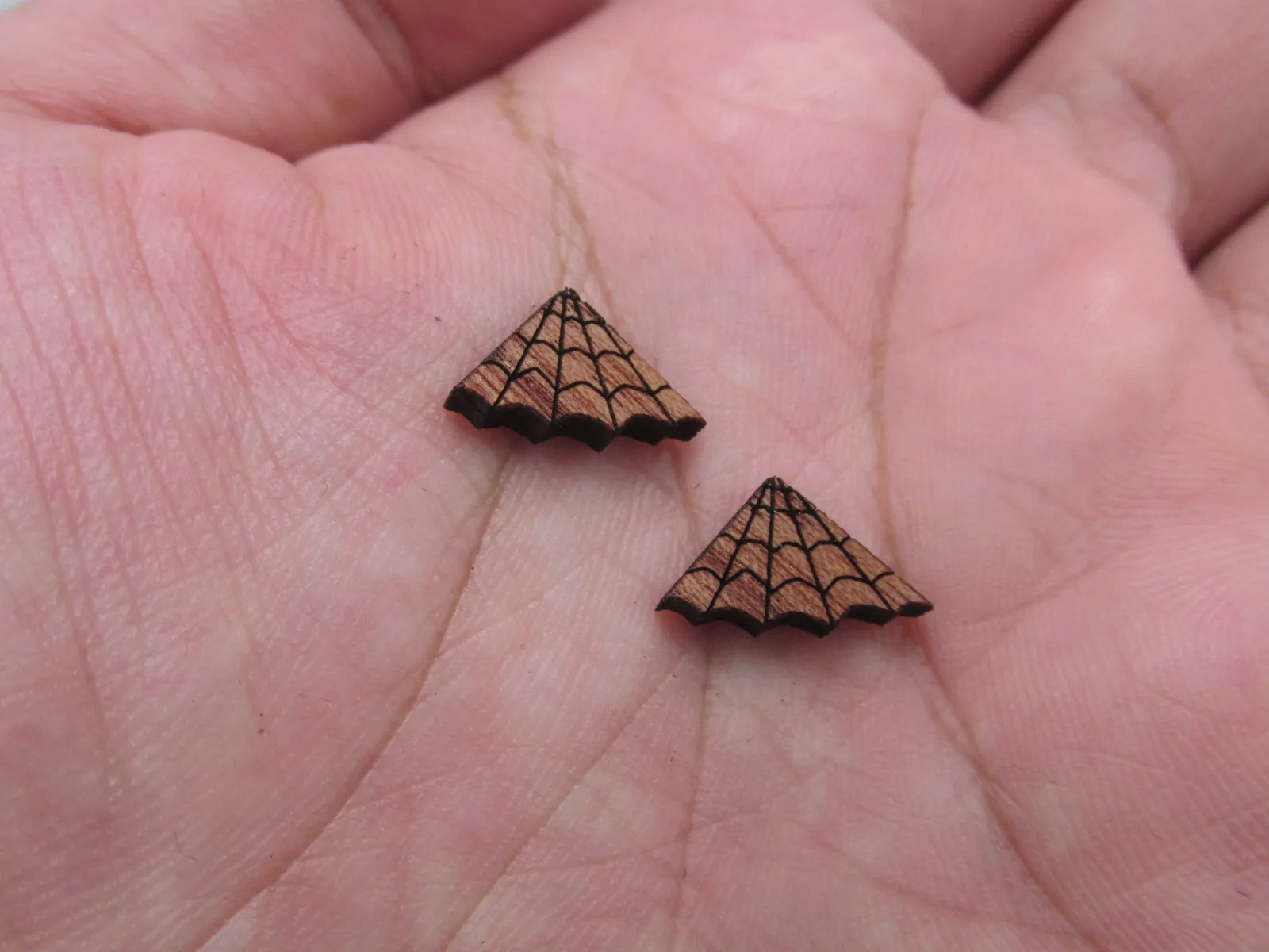 5 Pair Unfinished Blank Laser Cut Wood Cabochon Holidays Halloween Spider Wooden Cutout Shapes For DIY Stud Earrings Supplies