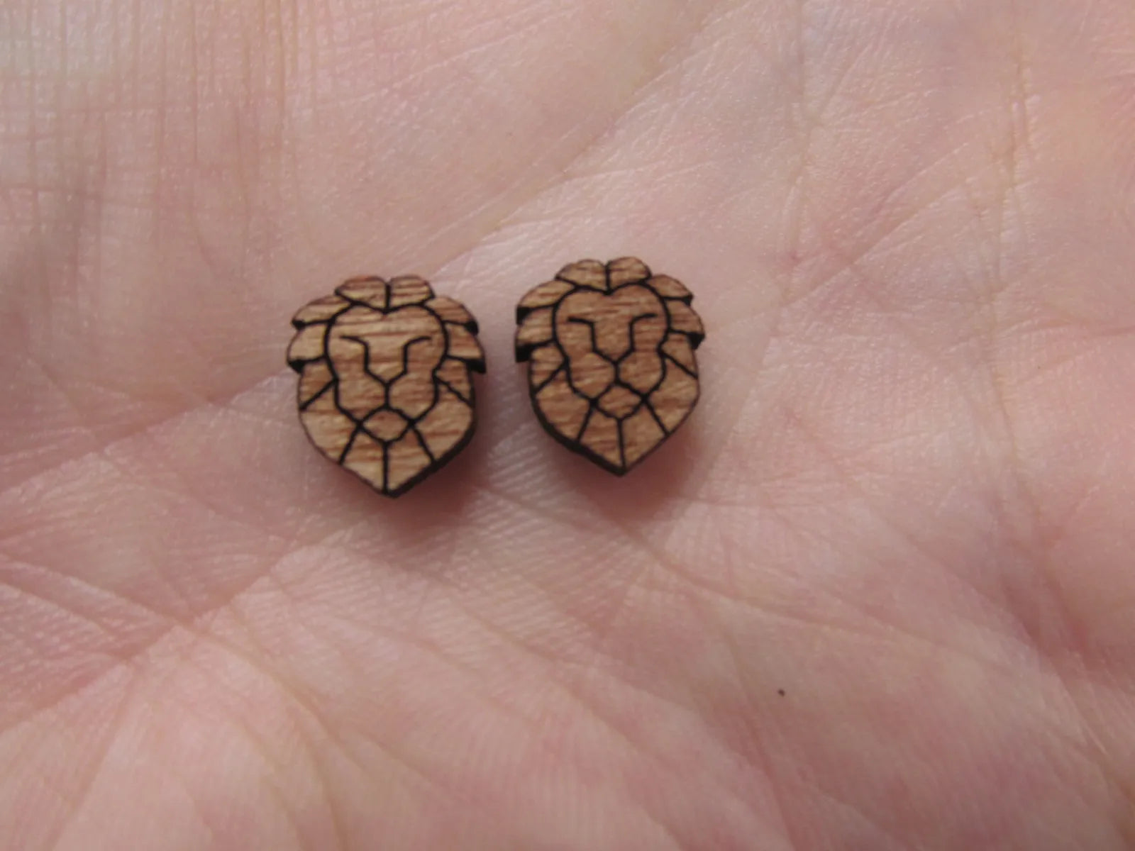 5 Pair Unfinished Woodland Blank Wild Animal Wooden Lion Cabochon Charms Wood Shape Cutouts For DIY Craft  Earring Stud