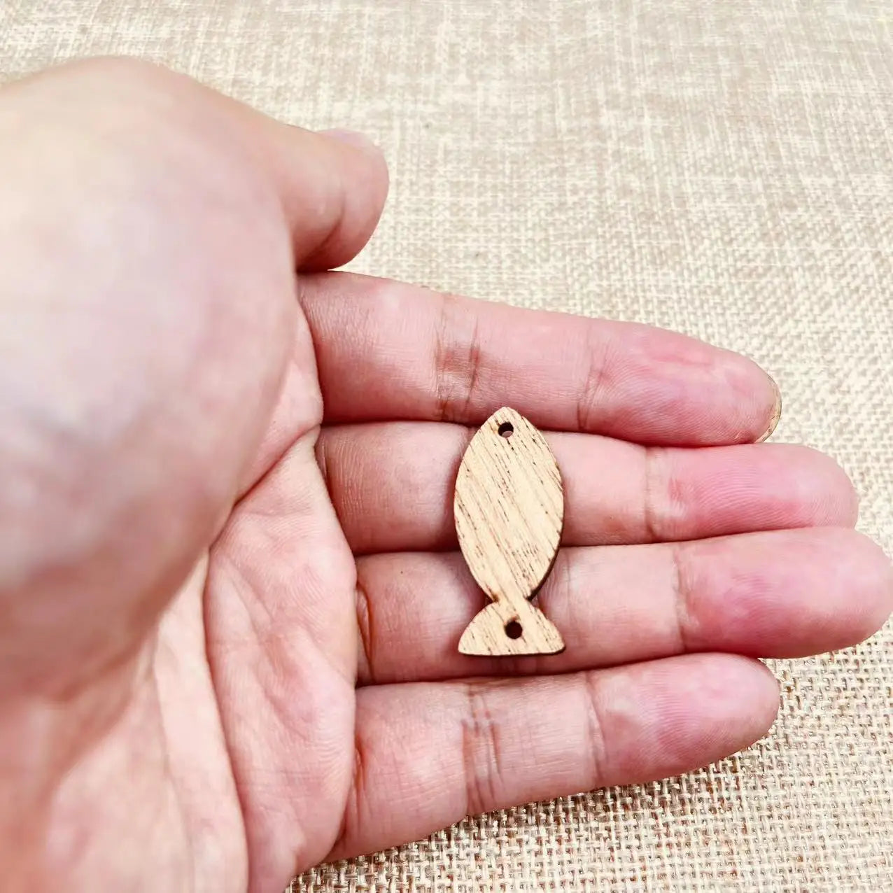 6pcs Unfinished Wood Sea Animal Fishbone Charms Fish Bone Earring Pendants For Jewelry Making DIY Handmade Crafte