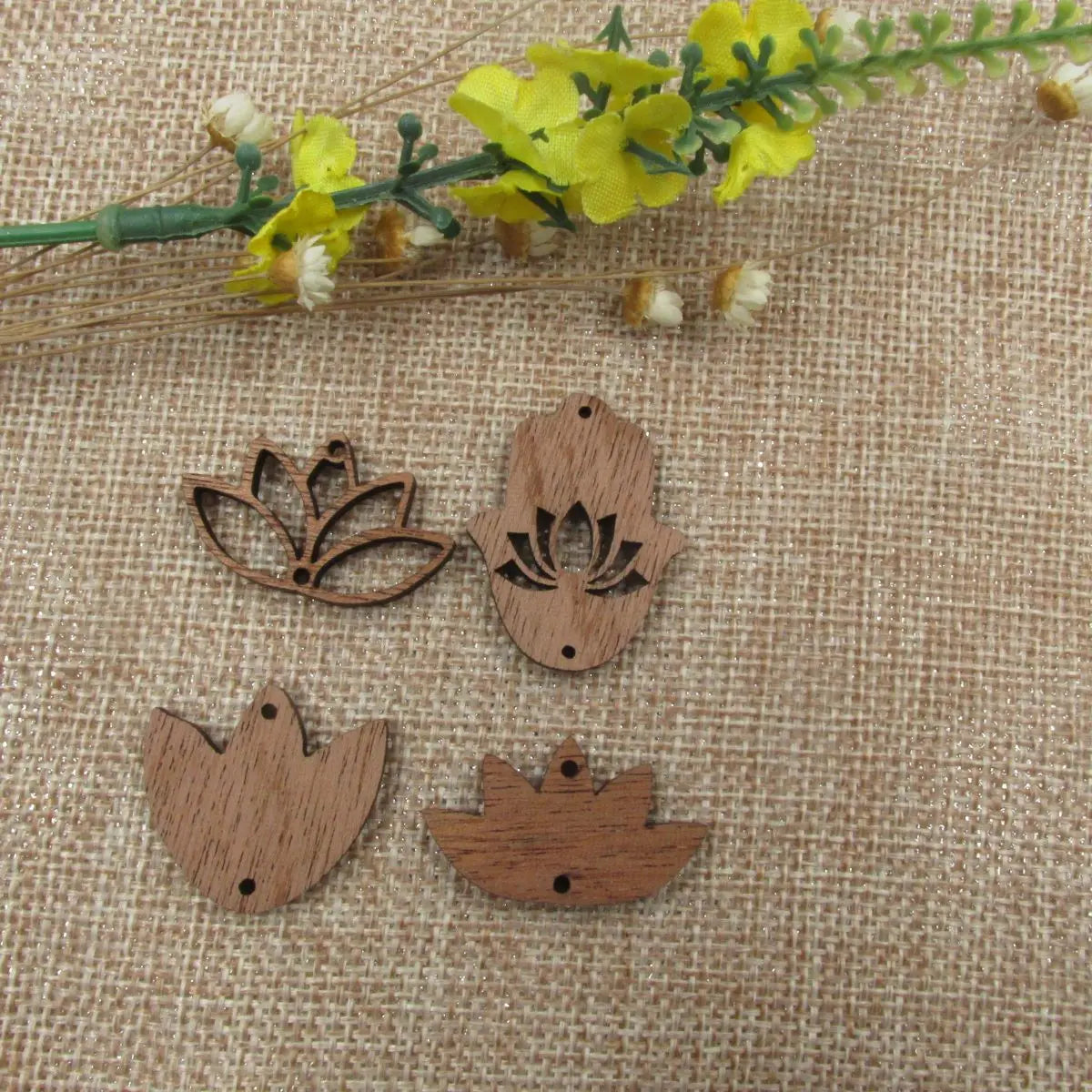 6pcs Unfinished Wooden Lotus Flower Charm Connector for Jewelry Making Bracelet Accessories DIY Craft