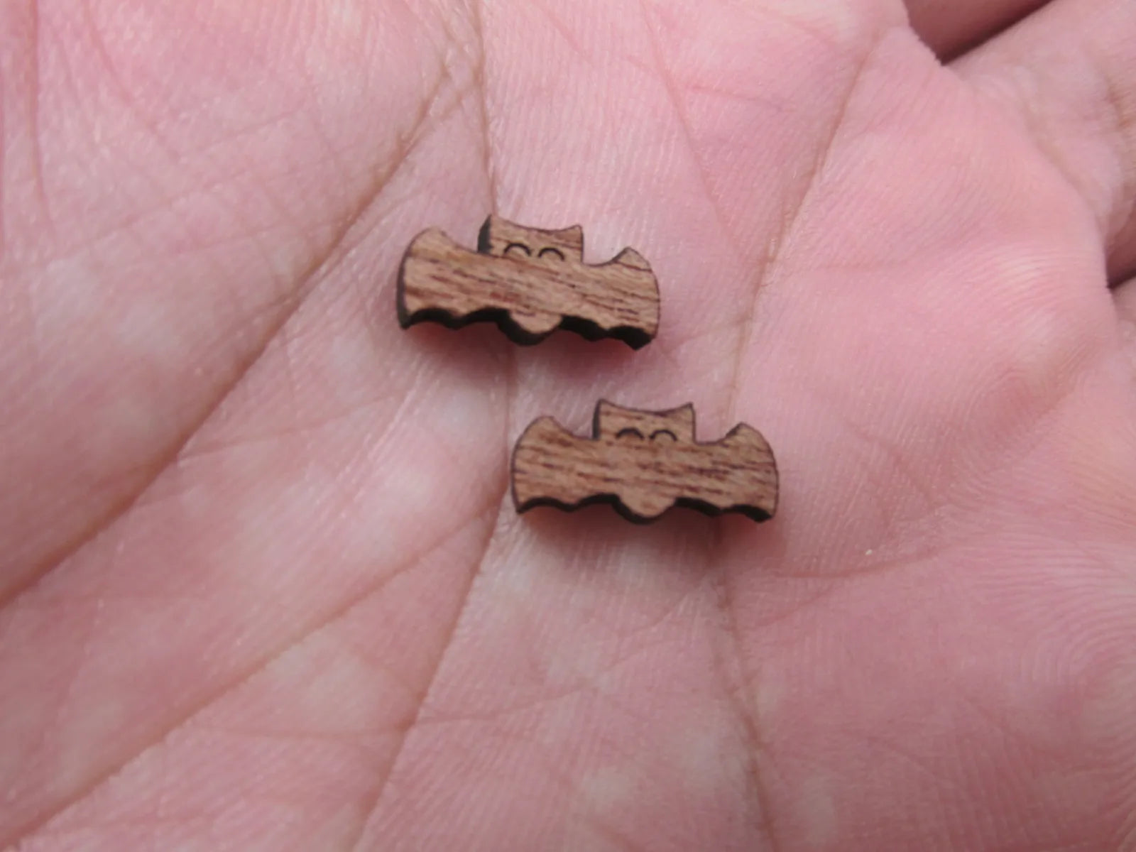5 Pair Unfinished Blank Wood Cabochon Holidays Halloween Bats and Moon  Wooden Cutout Shapes For DIY Stud Earrings Supplies