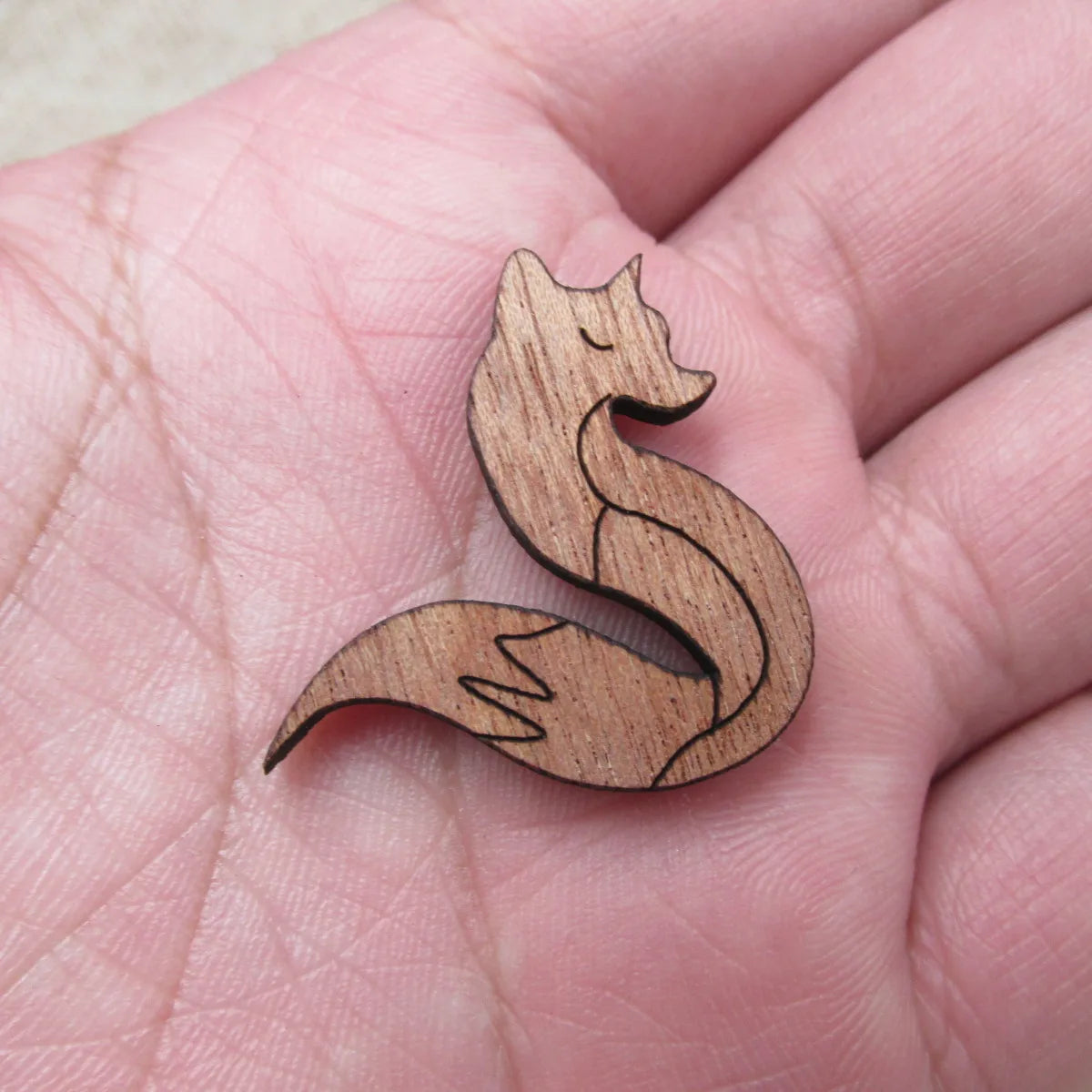 Unfinished Wooden Geometric Animal Wolf Head Part Accessory For Brooches Enamel Pin Coat Bag Jewelry Diy Making