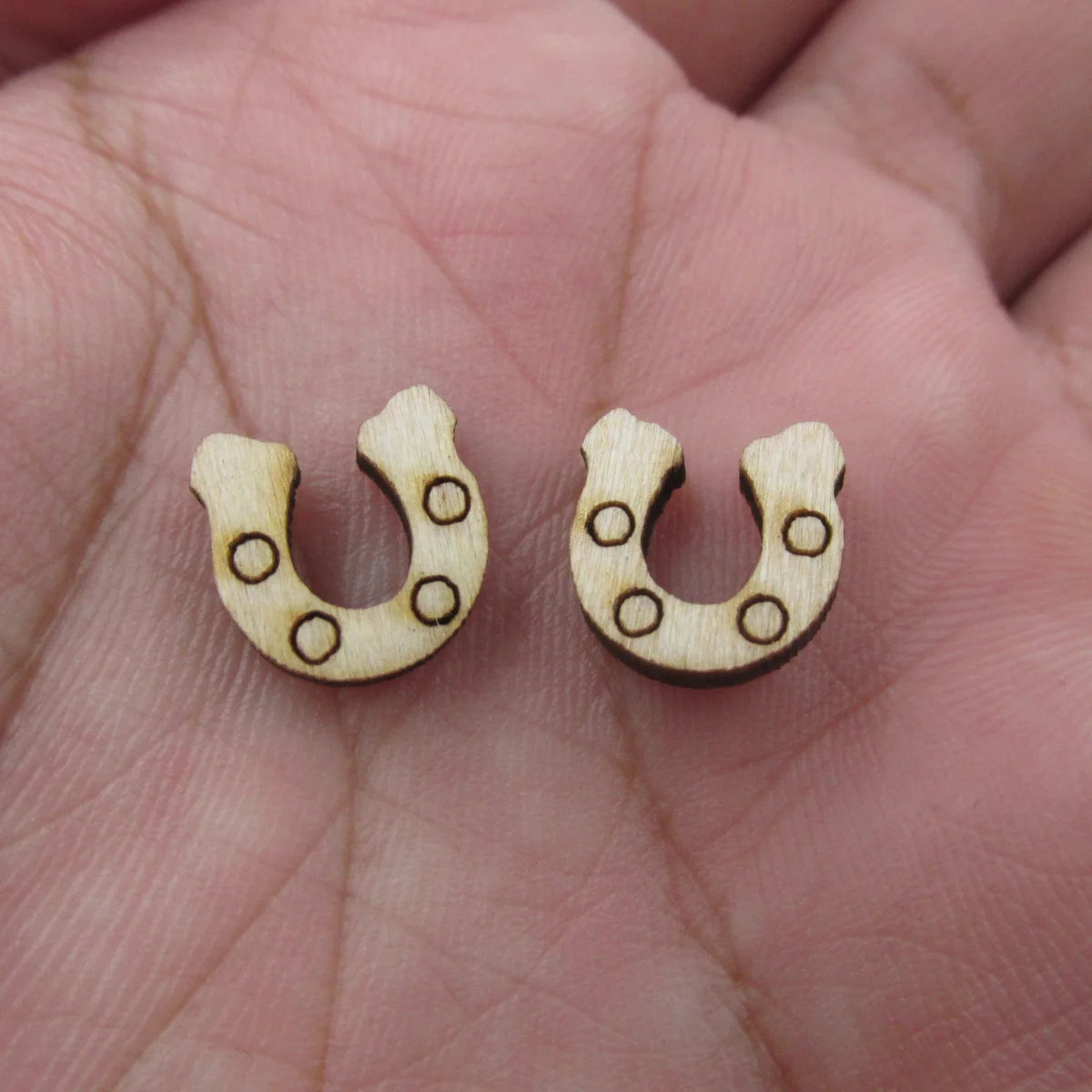 5 Pair Unfinished Blank Wooden Horseshoe Cabochon Post Wood Earrings Stud St Patricks Day Gifts
