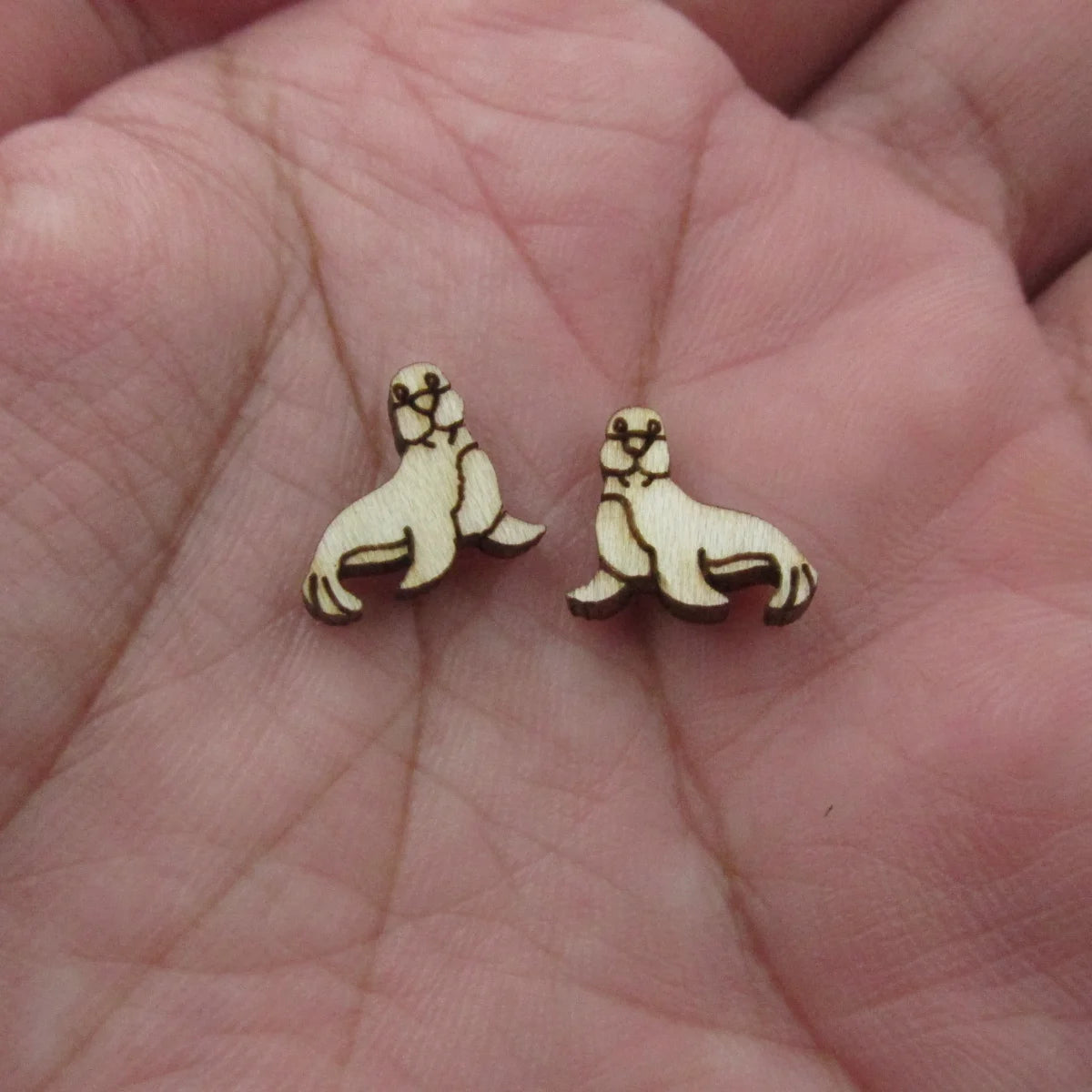 5 Pair Unfinished Blank Wooden Ocean Cabochon Sea Lion Seahorse Walrus Post Starfish Shark Stingray Wood Earrings Stud