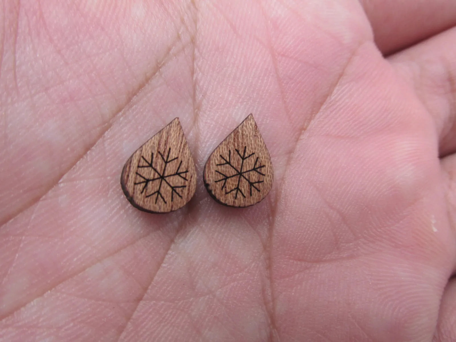 5 Pair Unfinished Blank MINI Wood Cabochon Christmas Snow Snowflakes Wooden Cutout Shapes For DIY Stud Earrings Supplies