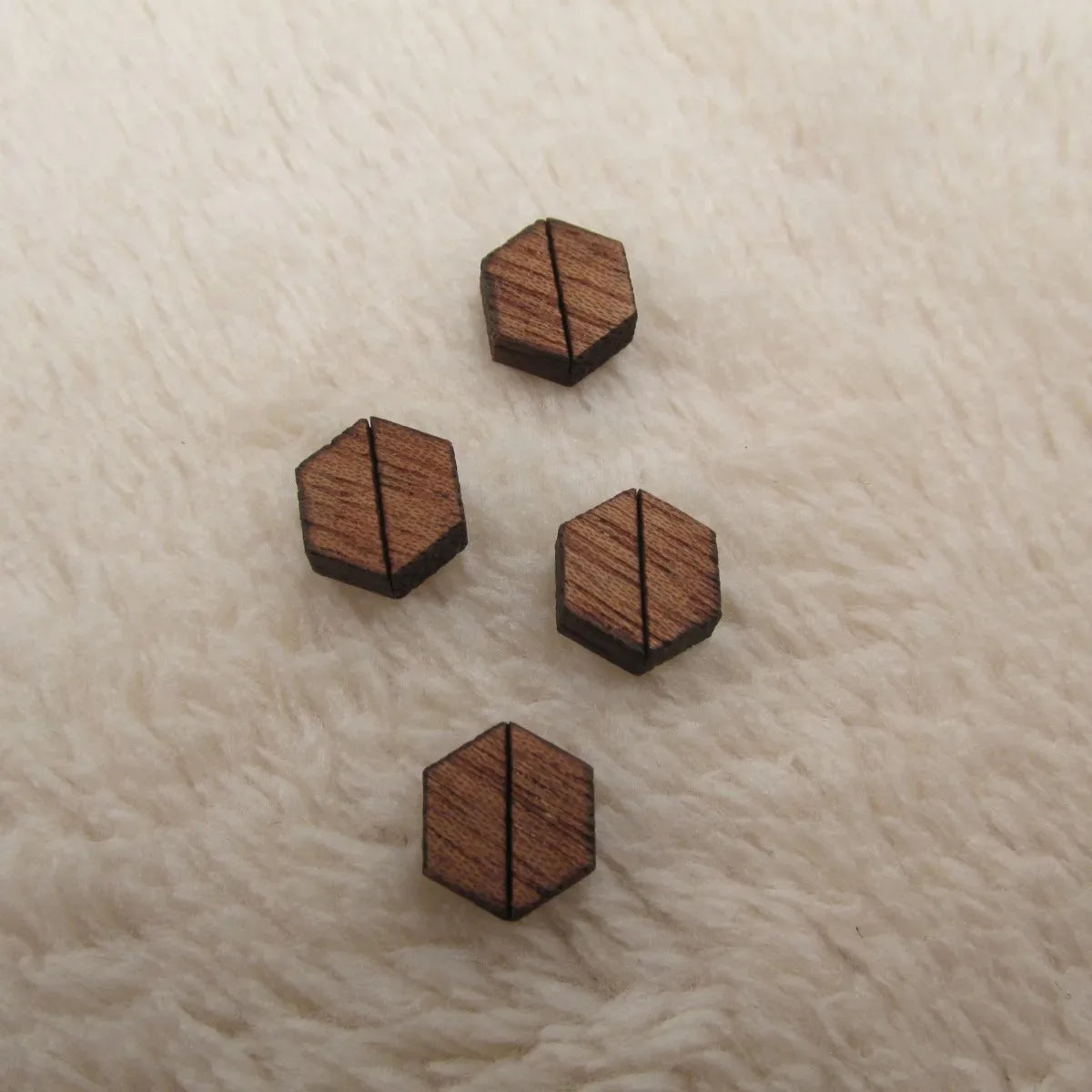 10pcs Unfinished Laser Cut Natural Wood Stud Earrings, DIY Blanks, Jewelry Accessories, Wood Hexagon Shapes