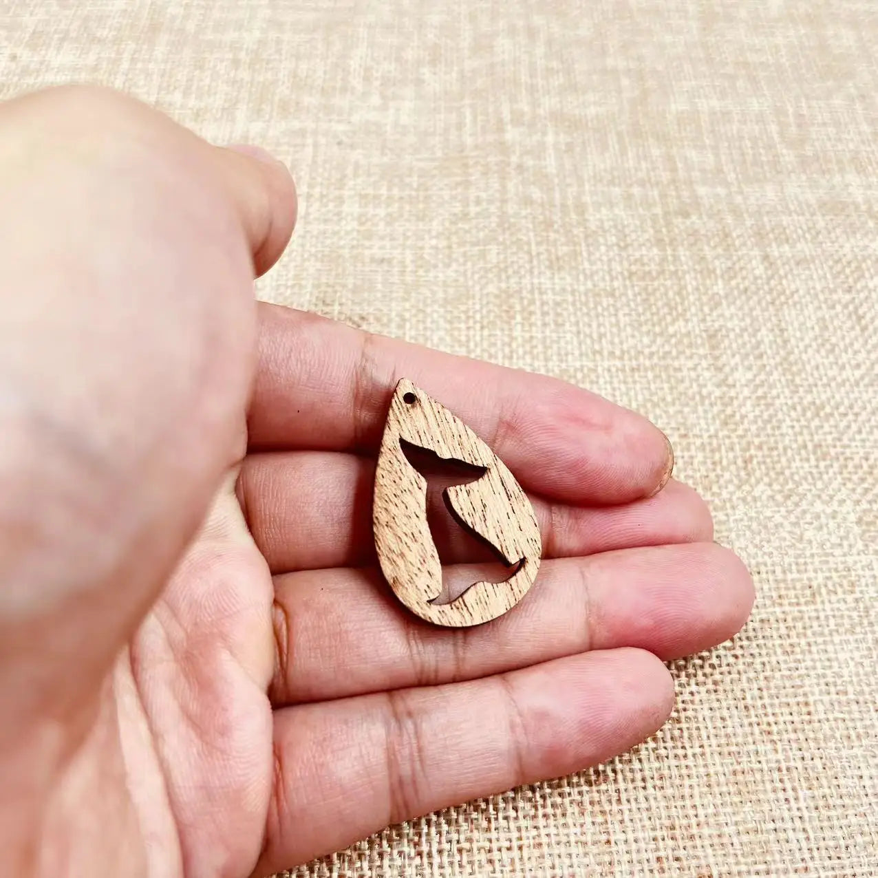 6pcs Unfinished Wooden Sea Animal Ocean Mermaid Fish Whale Tail Charms Earring Pendants For Jewelry Making DIY Handmade Crafte