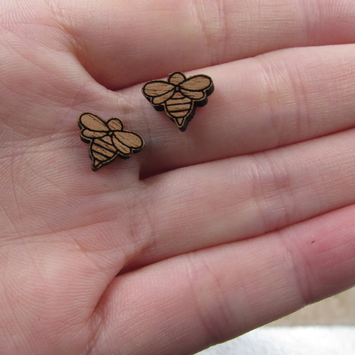 5 Pair Unfinished Blank Wooden Insect Bug Bee Cabochon Charm Wood Shape Cutouts For DIY Craft  Earring