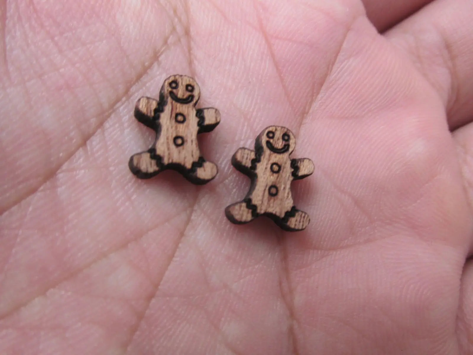 5 Pair Unfinished Blank Mini Wood Cabochon Christmas Gingerbread Man Wooden Cutout Shapes For Paint Kit Craft  DIY Stud Earrings