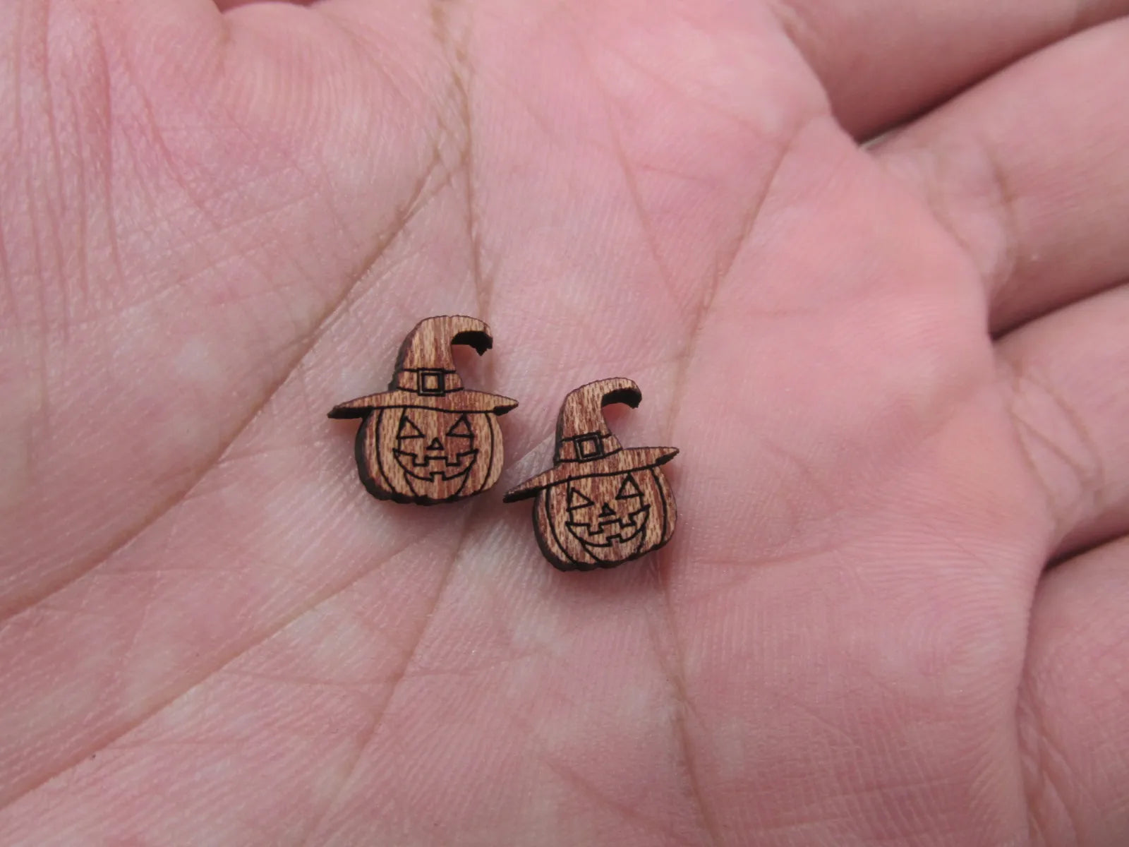 5 Pair Unfinished Blank Wood Cabochon Holidays Halloween Hat Wooden Cutout Shapes For DIY Stud Earrings Supplies