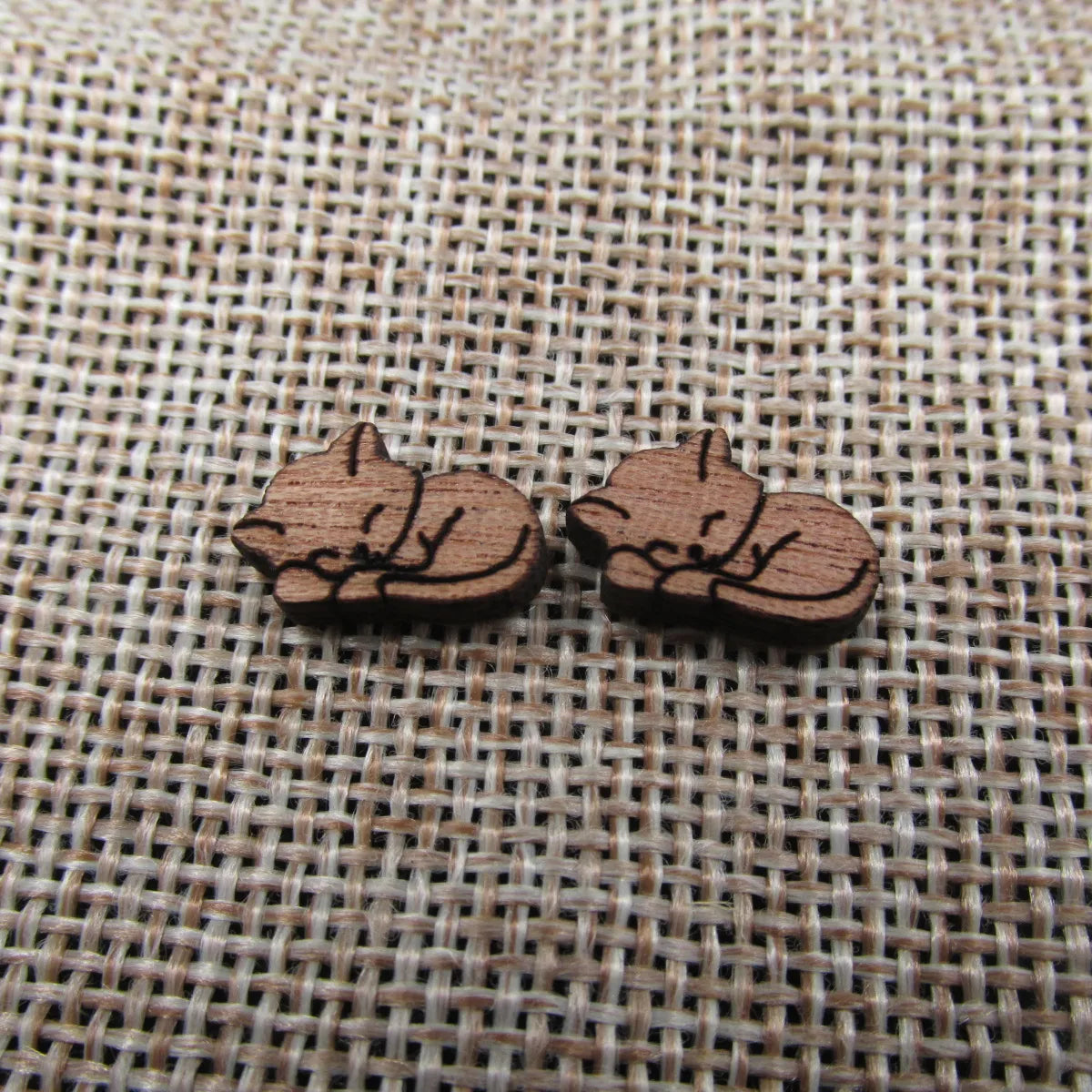 Laser Cut Unfinished Animal Wooden Cat Cabochon Charms For DIY Craft  Earring Stud  Jewerly Accessory