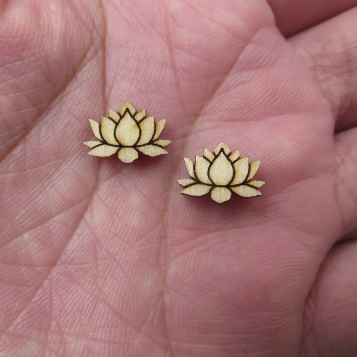 10pcs Unfinished Blank Tiny Water Lily lotus Flower Shape Mini Wood Boho Stud Earring Post Cabochon Handmade Charms