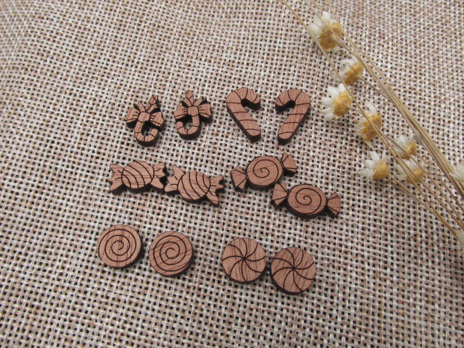 5 Pair Unfinished Wood Cabochon Christmas Holiday Peppermint Candy Cane Wooden Cutout Shapes For DIY Stud Earrings Supplies