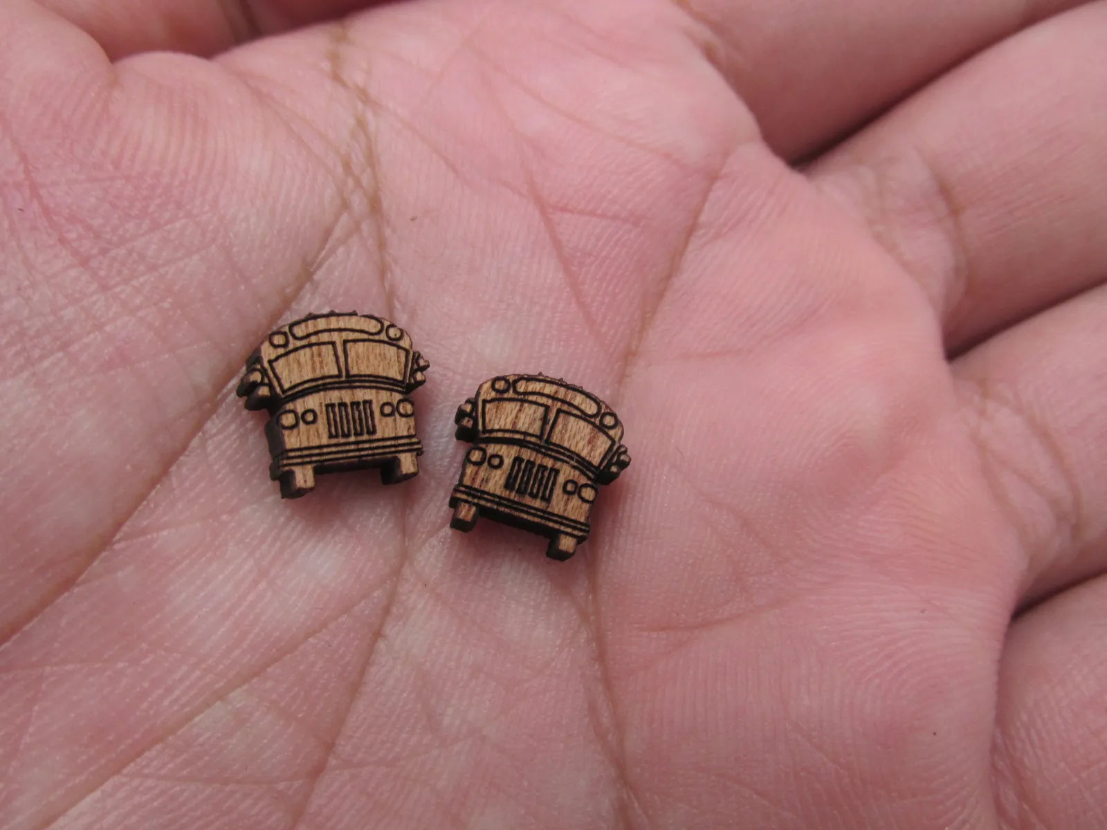 5 Pair Back to School Unfinished Blank Wood Cabochon Schools Bus Wooden Cutout Shapes For DIY Stud Earrings Supplies