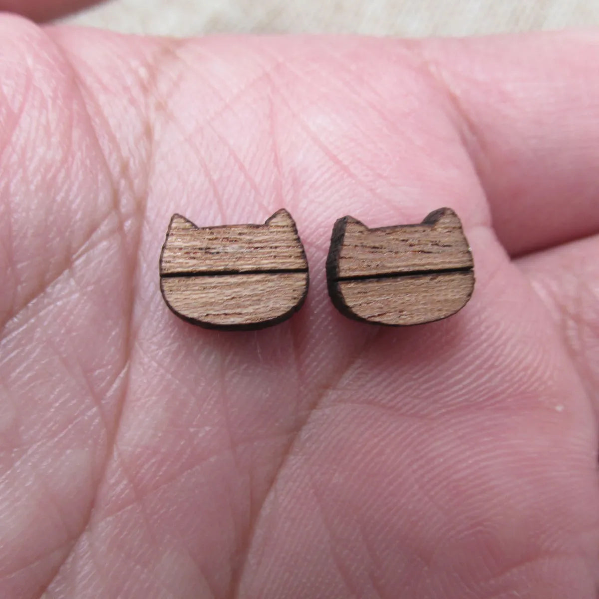 Laser Cut Unfinished Animal Wooden Cat Cabochon Charms For DIY Craft  Earring Stud  Jewerly Accessory