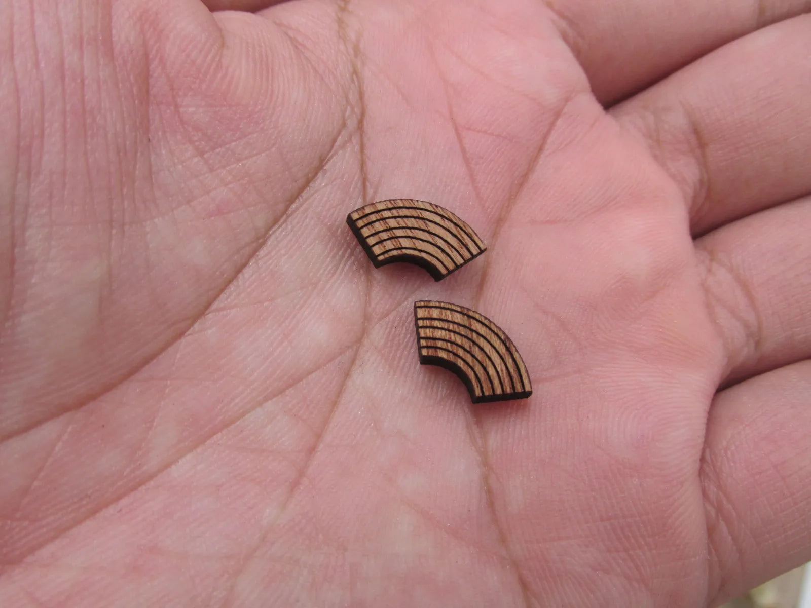 5 Pair Unfinished Blank Wood Cabochon Circle Rectangle Rainbows Heart Star Flags Wooden Cutout Shapes For DIY Earrings Supplies