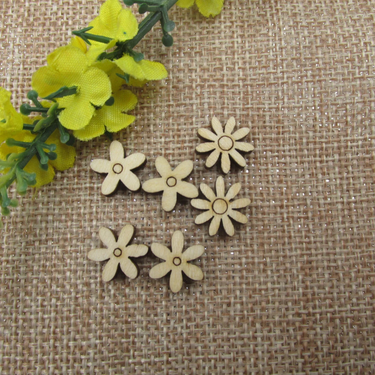 10pcs Unfinished Blank Tiny Vintage Flower Shape Mini Wood Stud Earring Post Ladies Cabochon Charms For Diy Project